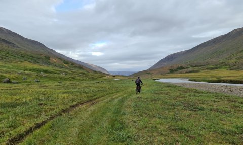 Timburvalladalur-Hjaltadalur: Rafhjólaferð