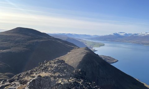 Tveggja til þriggja tinda ferð í Eyjafirði - Laufásstrandarfjöllin