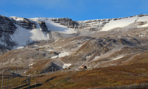 Stórihnjúkur á Hlíðarfjalli. 900 m