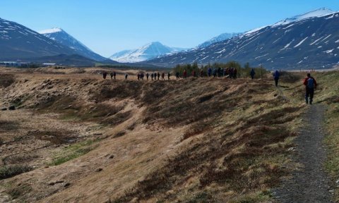 Gengið um Árskógssand og Hauganes með heimafólki 