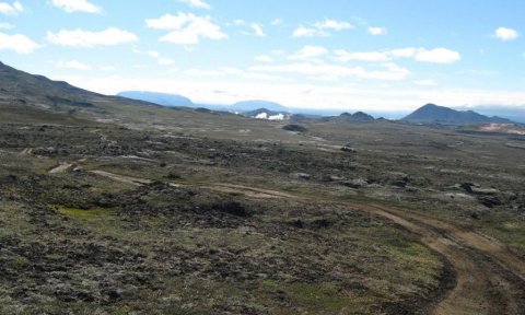 Heimsókn í gíga Kröflugosa: Jarðfræði og hraunmyndanir