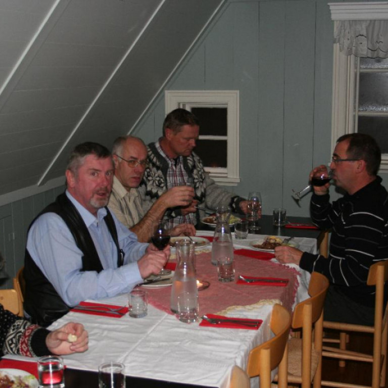 Frá innri enda Valur Magnússon, Konráð Gunnarsson, Sverrir Thorstensen, Jón Magnússon og Roar Kvam.