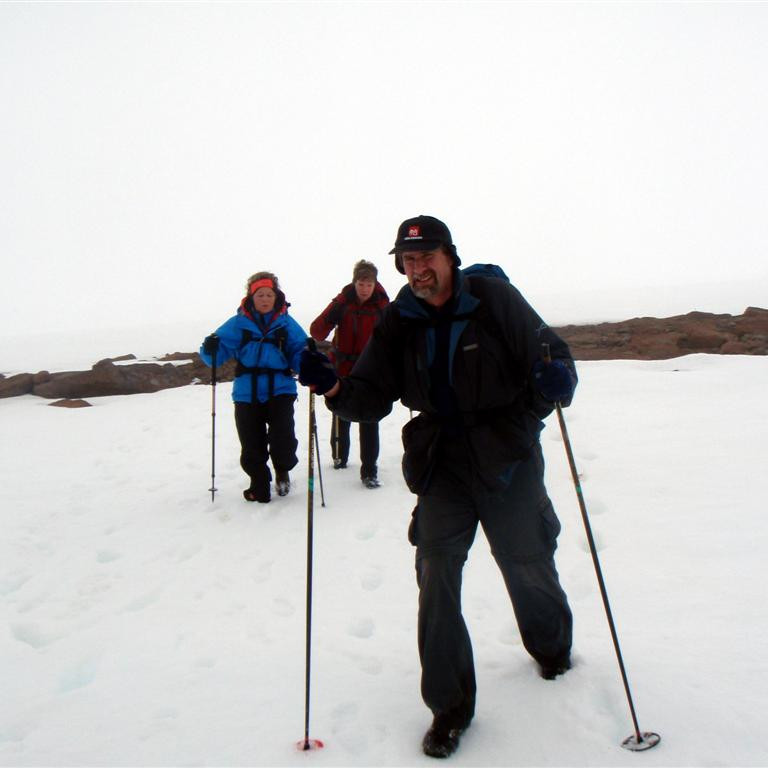 Gengið niður af Illagilsfjalli