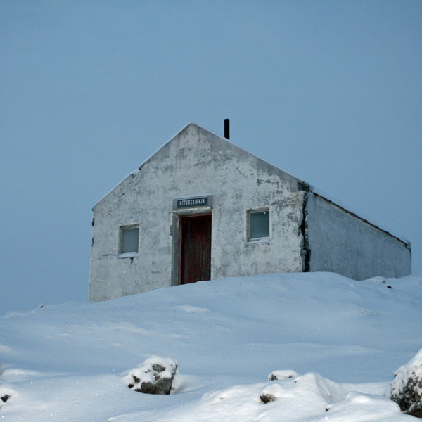 Péturskirkja við Nýjahraun.