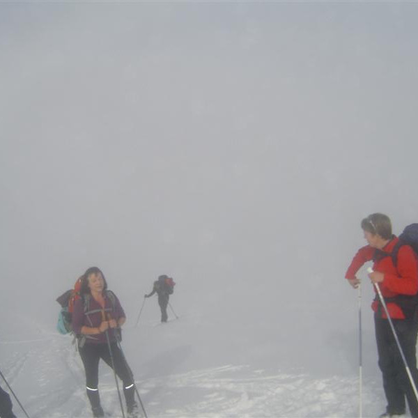 Komið upp úr þokunni.