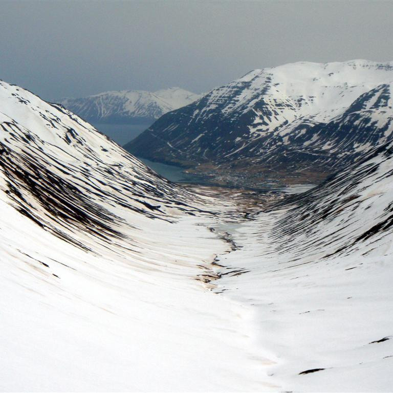 Ólafsfjörður, Múlinn og Látraströnd handan Eyjafjarðar