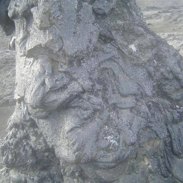 Hraunið tekur á sig hin ýmsustu form.