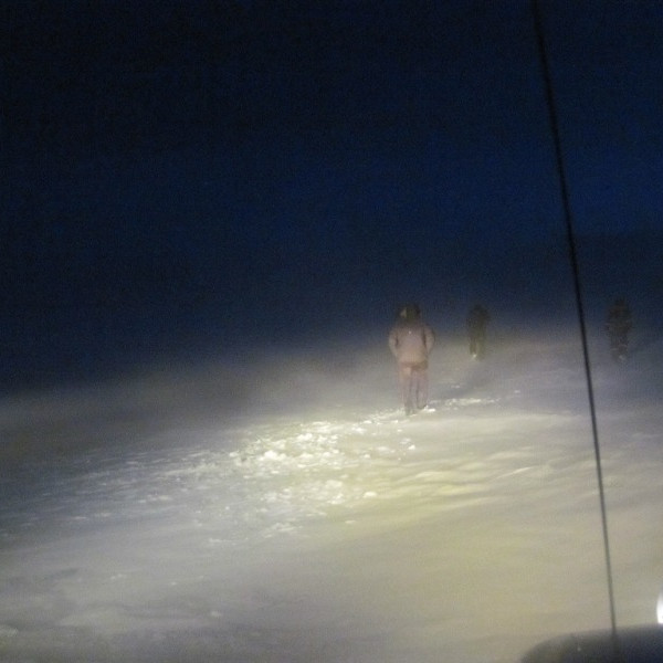 Verið að kanna ísinn