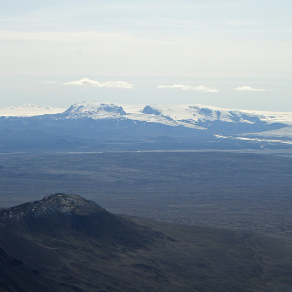 Á tindi Herðubreiðar: Horft suður yfir Herðubreiðartögl til Kverkfjalla.