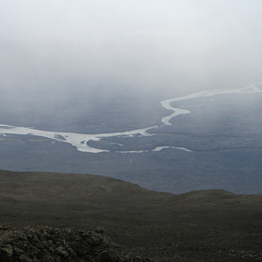 Á tindi Herðubreiðar: Ármót Kreppu og Jökulsár á Fjöllum.