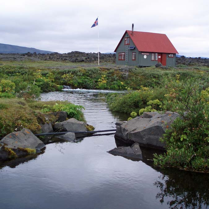 Þorsteinsskáli í Herðubreiðarlindum að morgni 8. ágúst.