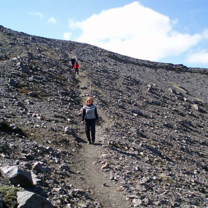 Á leið niður af Hrossaborg.