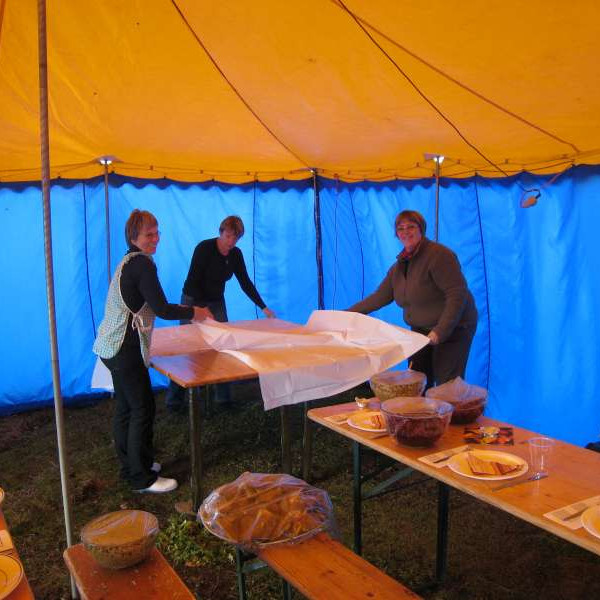 Svala, Helga og Bára.