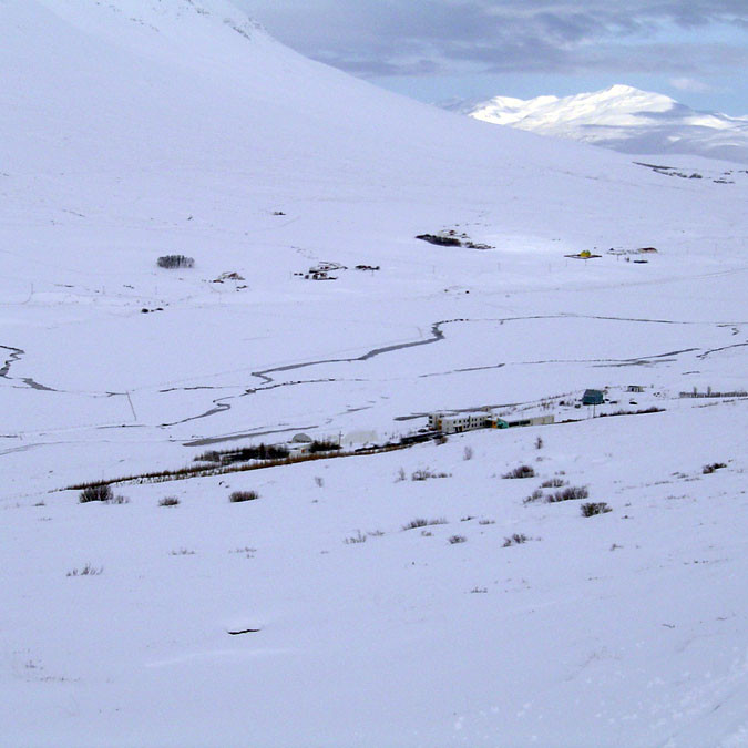 Kaldbakur í baksýn