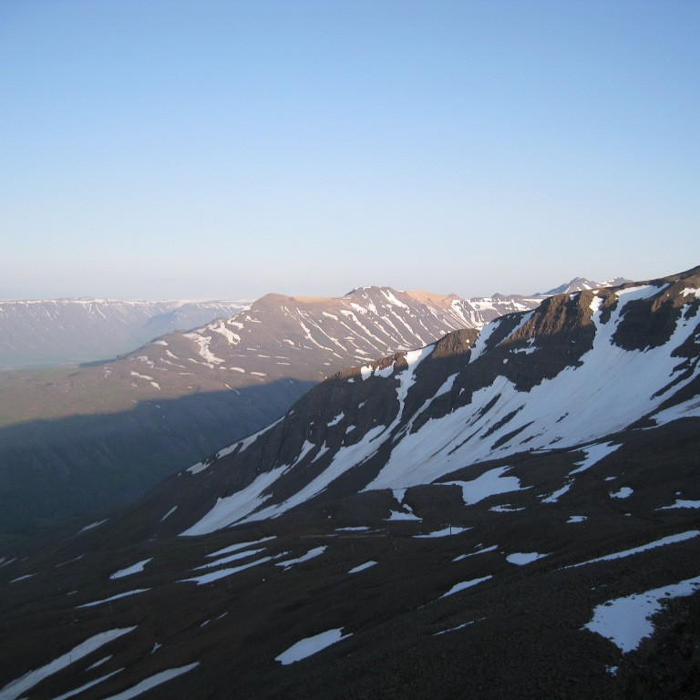 Séð yfir á Súlur