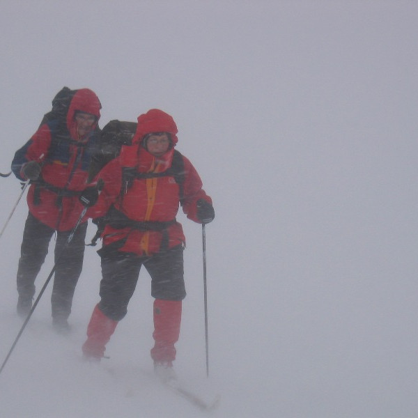 Ferðin til baka gekk vel þrátt fyrir norðanátt og hríð. Haft eftir einum þátttakanda eftir ferðina og gistinguna í Hlíðarhaga. Ég hefði ekki viljað skipta á Hlíðarhaga og fimm stjörnu hótel