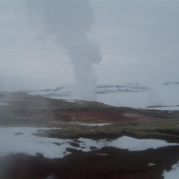 Gríðarlegur hávaði er frá borholunum.