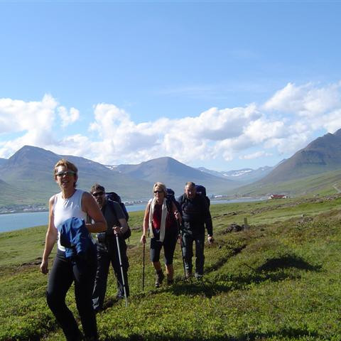Lagt af stað út í Fossdal