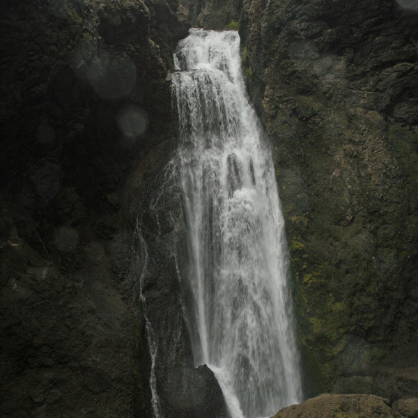 Fossinn innst í Drekagili.