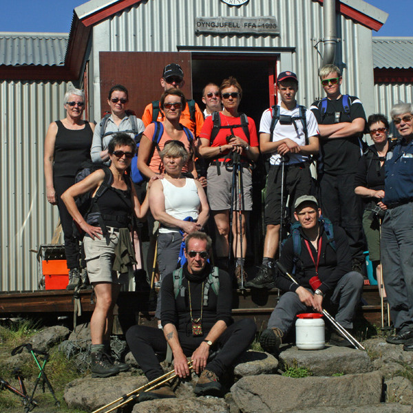 Hópur FFA, kokkur og bílstjóri ferðbúin frá Dyngjufelli að morgni áleiðis að Suðurárbotnum.