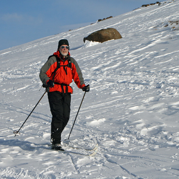 Ferðalok. Bílarnir eru nú skammt undan.