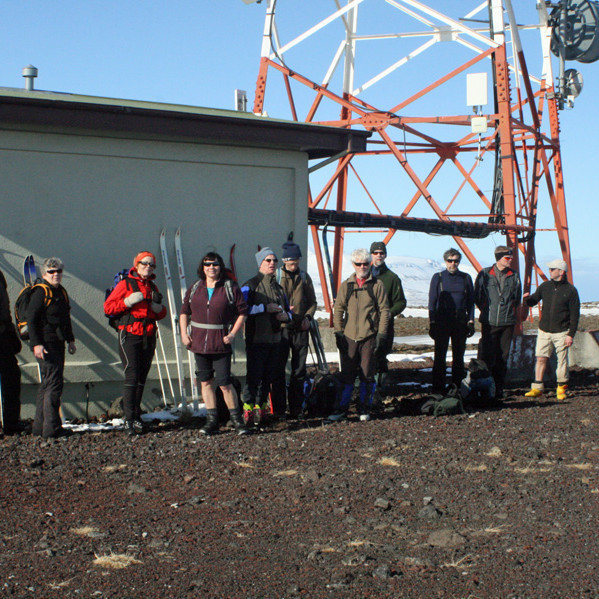 Hópur FFA við endurvarpsstöðina á Háamel.