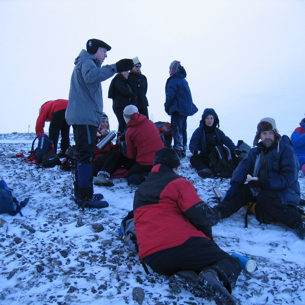 Nestisstopp á Sjónarhól.