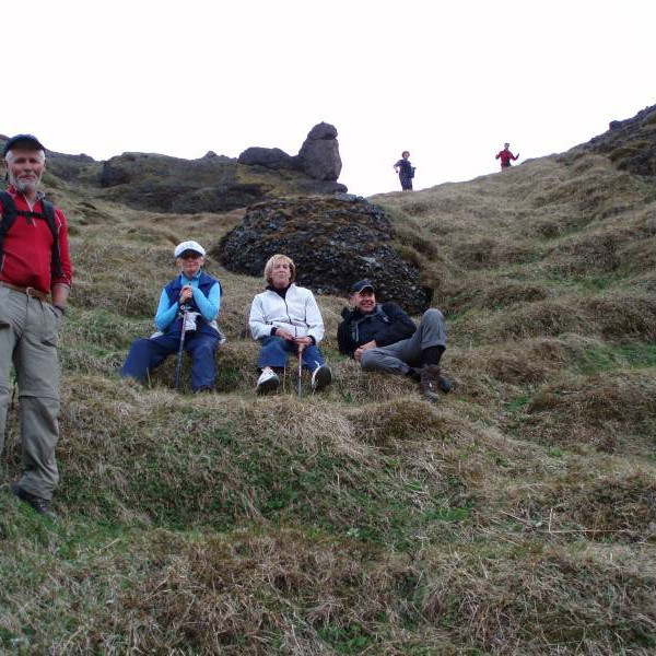 Hér voru sumar fætur orðnar þreyttar.