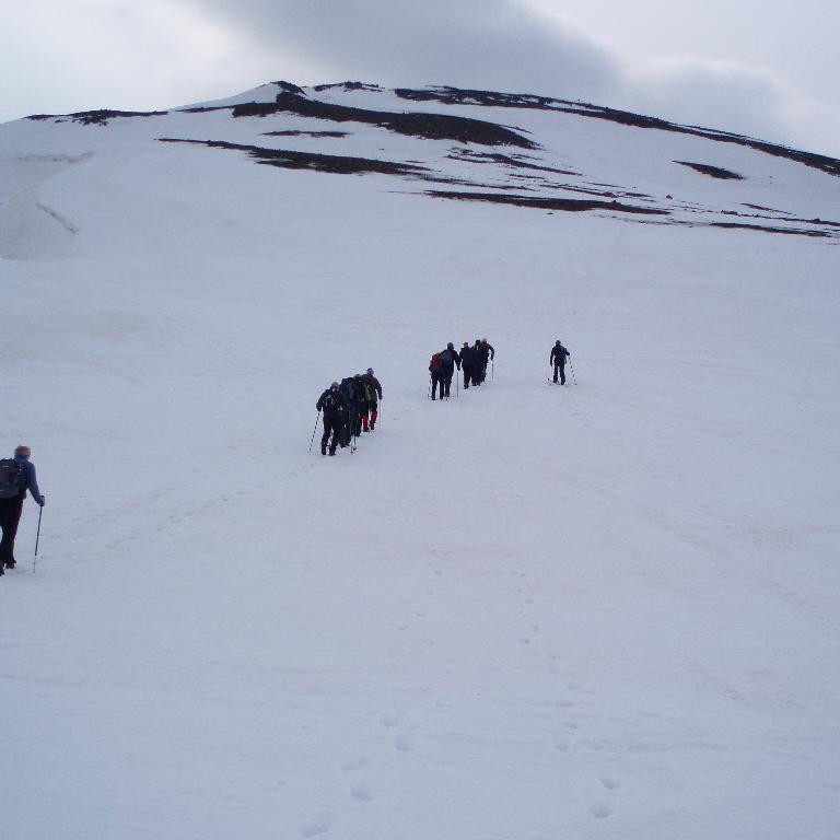 Kominn upp undir Djúpagil,  Súlur framundan.