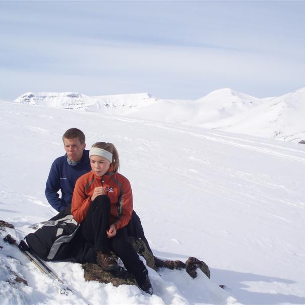 Unga sundfólkið. Baldur og Karen.