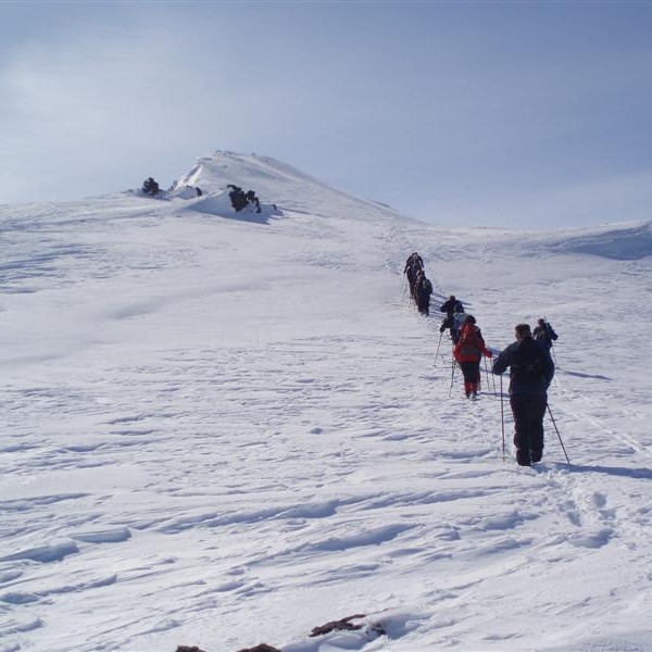 Hópurinn kominn upp fyrir Snægil.