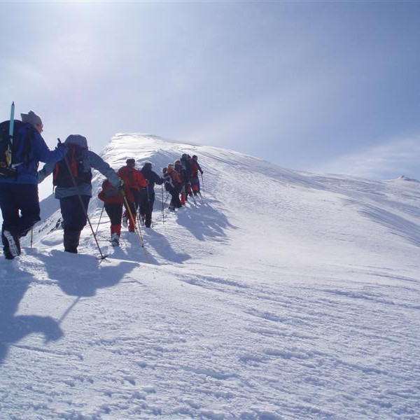 Röðin nokkuð þétt. Varðan á Syðri-Súlu til hægri.
