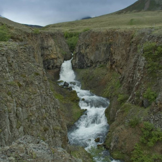 Neðsti foss í Fornhagagili nafnlaus.