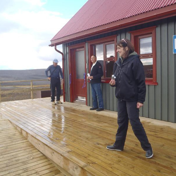 Hilmar Antonsson, formaður FFA, flytur ávarp við vígslu nýja hússins.