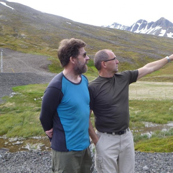 Viku síðar. Upphaf seinni ferðar.