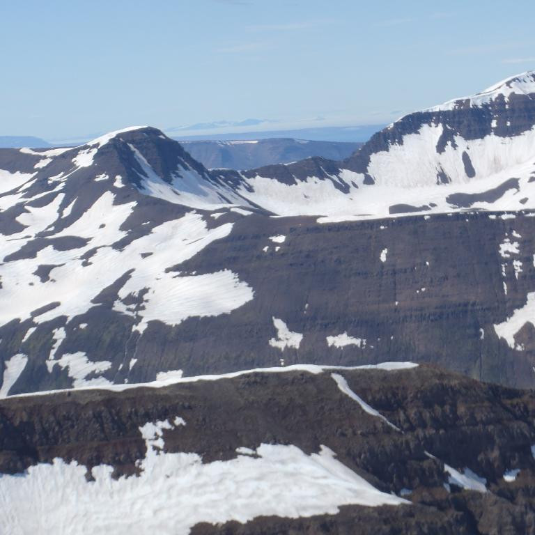 Ámárhyrna og Almenningshnakki.