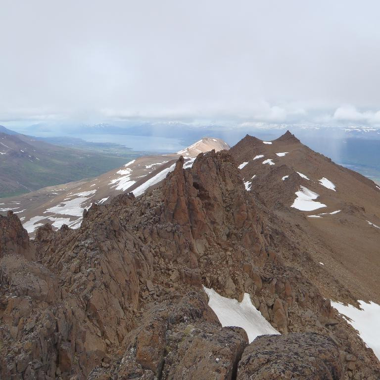 Þríklakkar, Bóndi, Súlur.  Eyjafjörður í baksýn.