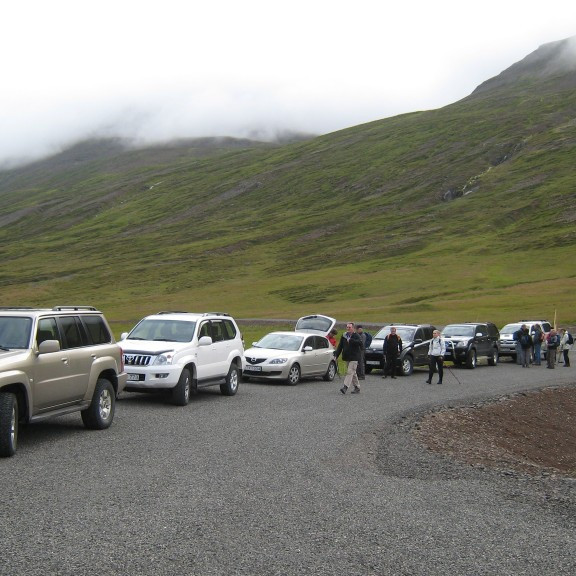 Upphaf ferðar við enda Ólafsfjarðarganga í Héðinsfirði.