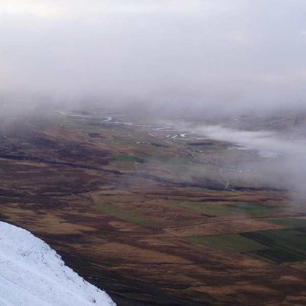 Sunnan andvari var og brátt fór að rofa til fram í Eyjafirði.