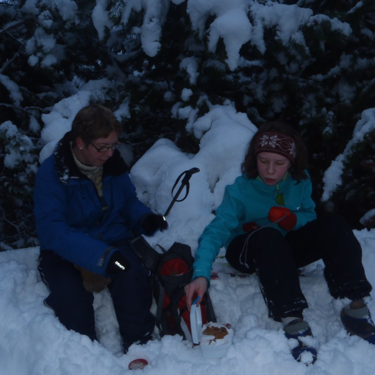 Mæðgur í kaffi Unaog Dagmar