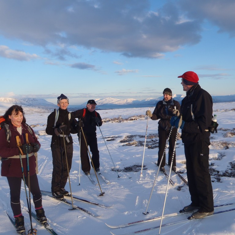 Allir glaðir yfir að hafa drifið sig út.