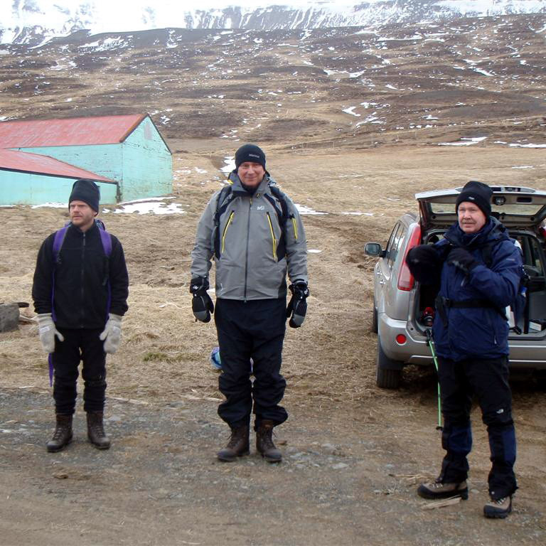 Ferðbúnir í hlaði á Þormóðsstöðum, Jóhann, Örn og Róbert