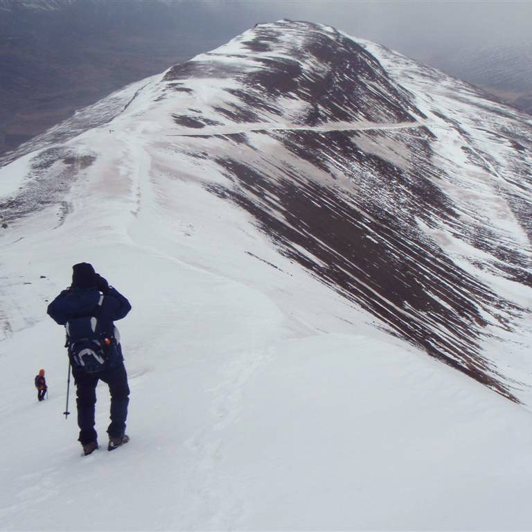 Á leið niður frá vörðunni