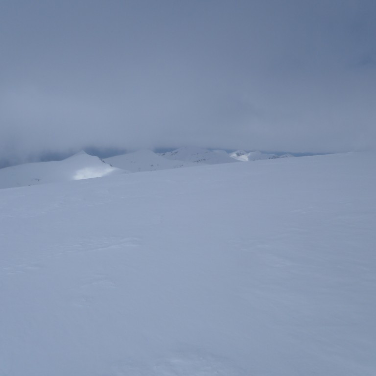 Tindarnir út Látraströnd