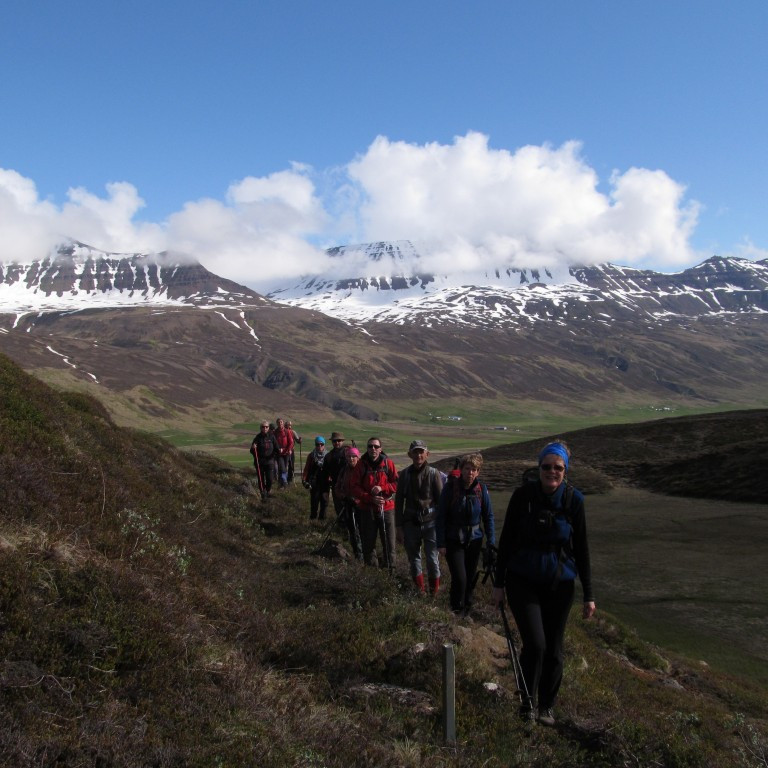 Á leið inn Vatnsdal. Gimbrahnjúkur Sýlingarhnjúkur Auðnasýling og Efrafjallshnjúkur í baksýn.