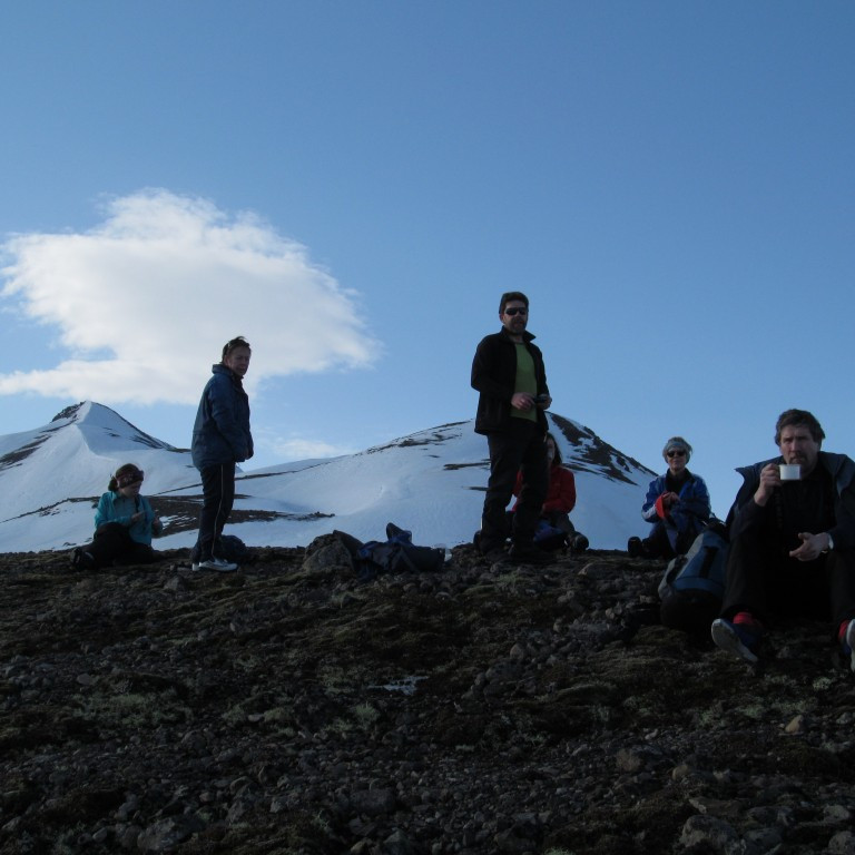 Stórihnjúkur og Litlihnjúkur í baksýn.