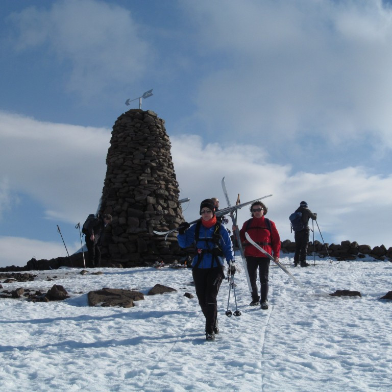 Haldið af stað norður að Mannshrygg.