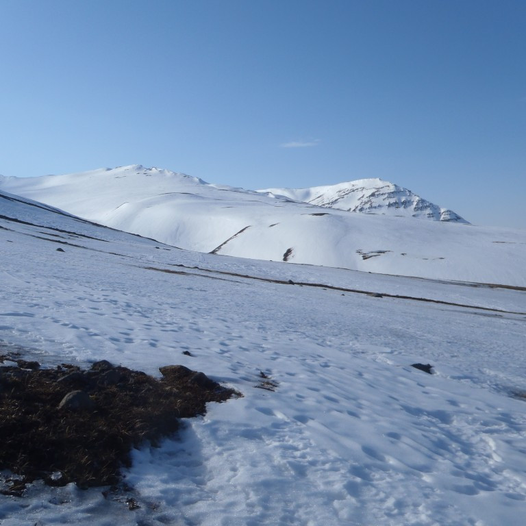 Hnjúkurinn og Vindheimaöxl.