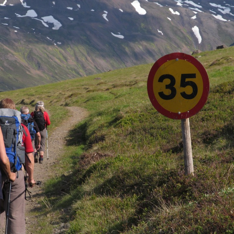 Virðið hraðatakmarkanir.