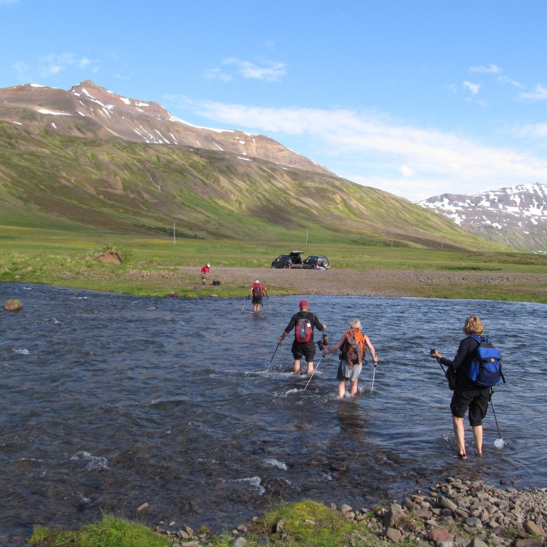Gott var að kæla þreyttar fætur.